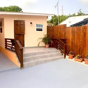 Apartamento Cozy 1-bedroom Close To Center, Willemstad