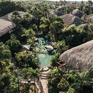 Kontiki Resort